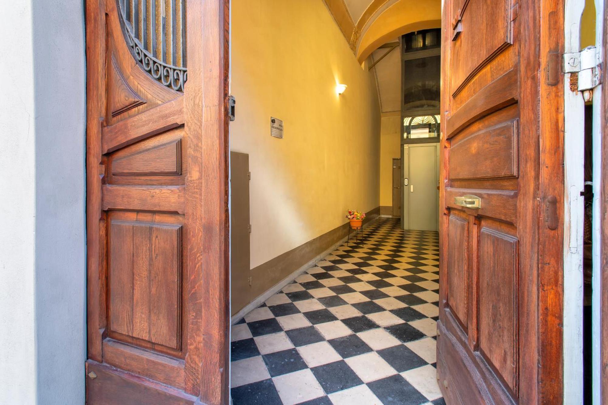 Sardinia Re - Liberty 13 Apartment Sassari Bagian luar foto