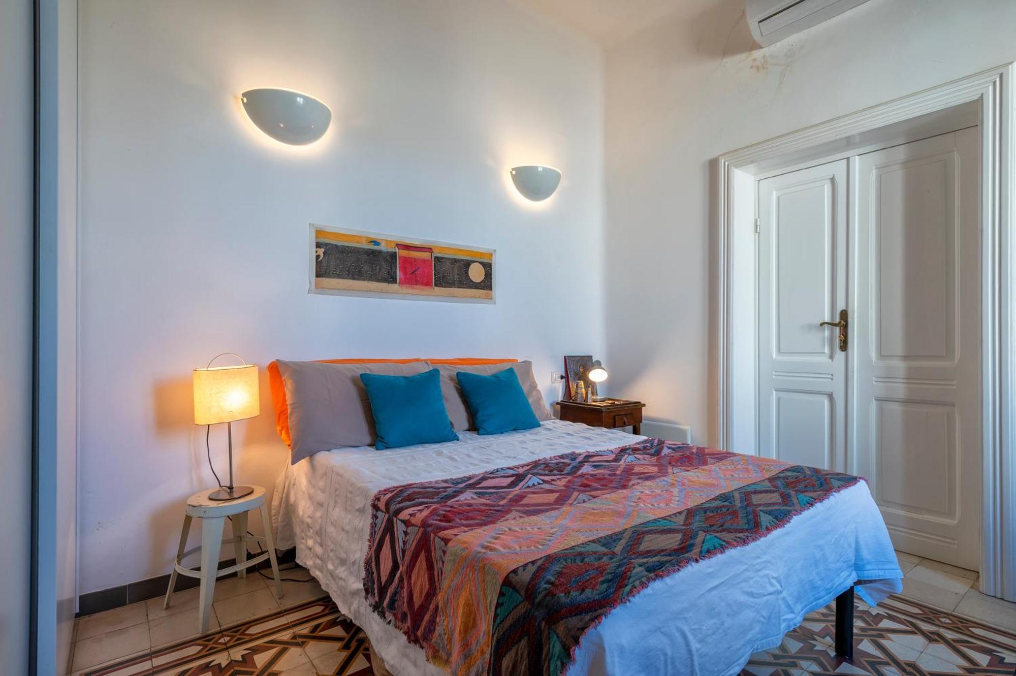 Sardinia Re - Liberty 13 Apartment Sassari Bagian luar foto