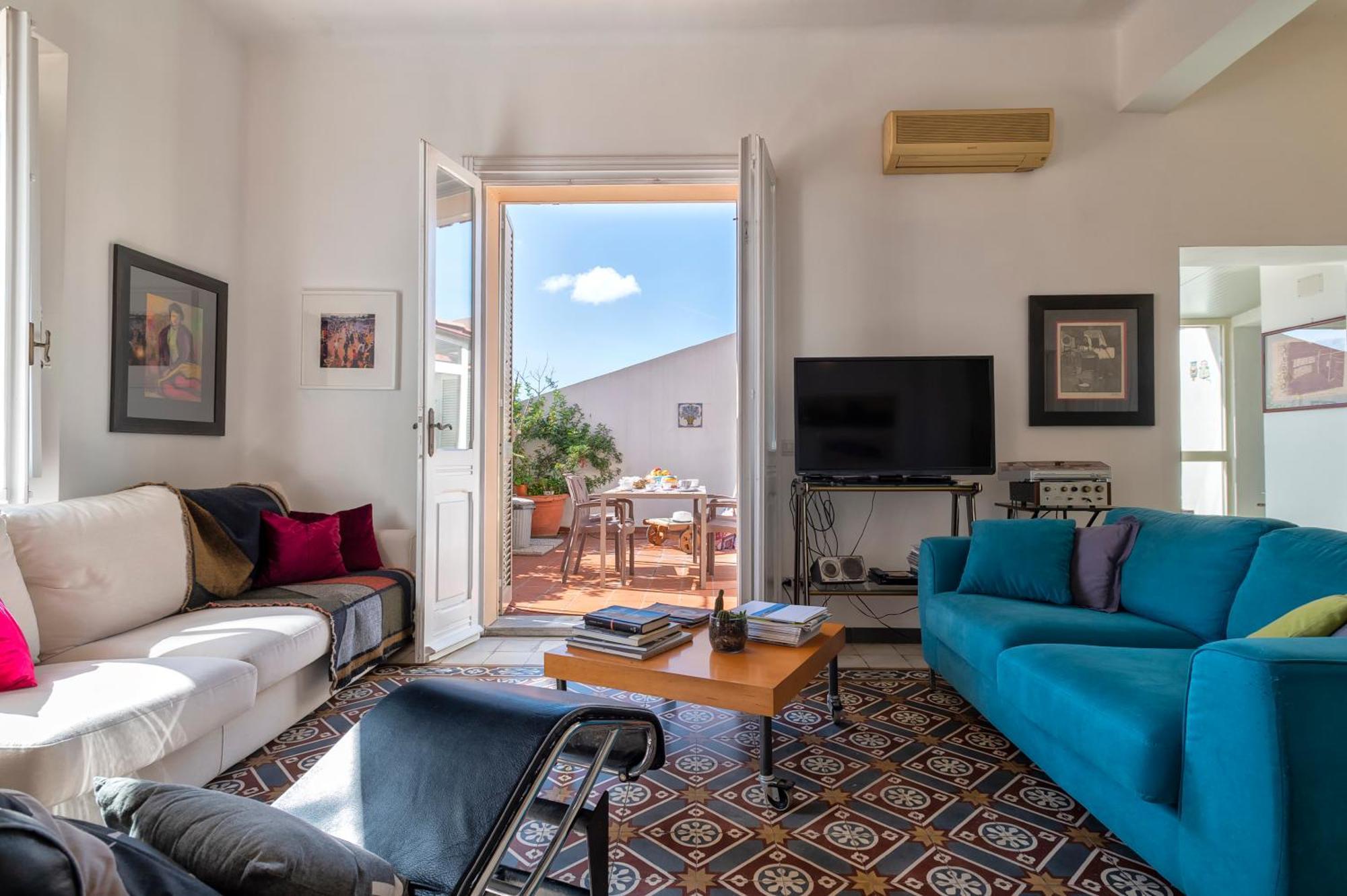 Sardinia Re - Liberty 13 Apartment Sassari Bagian luar foto