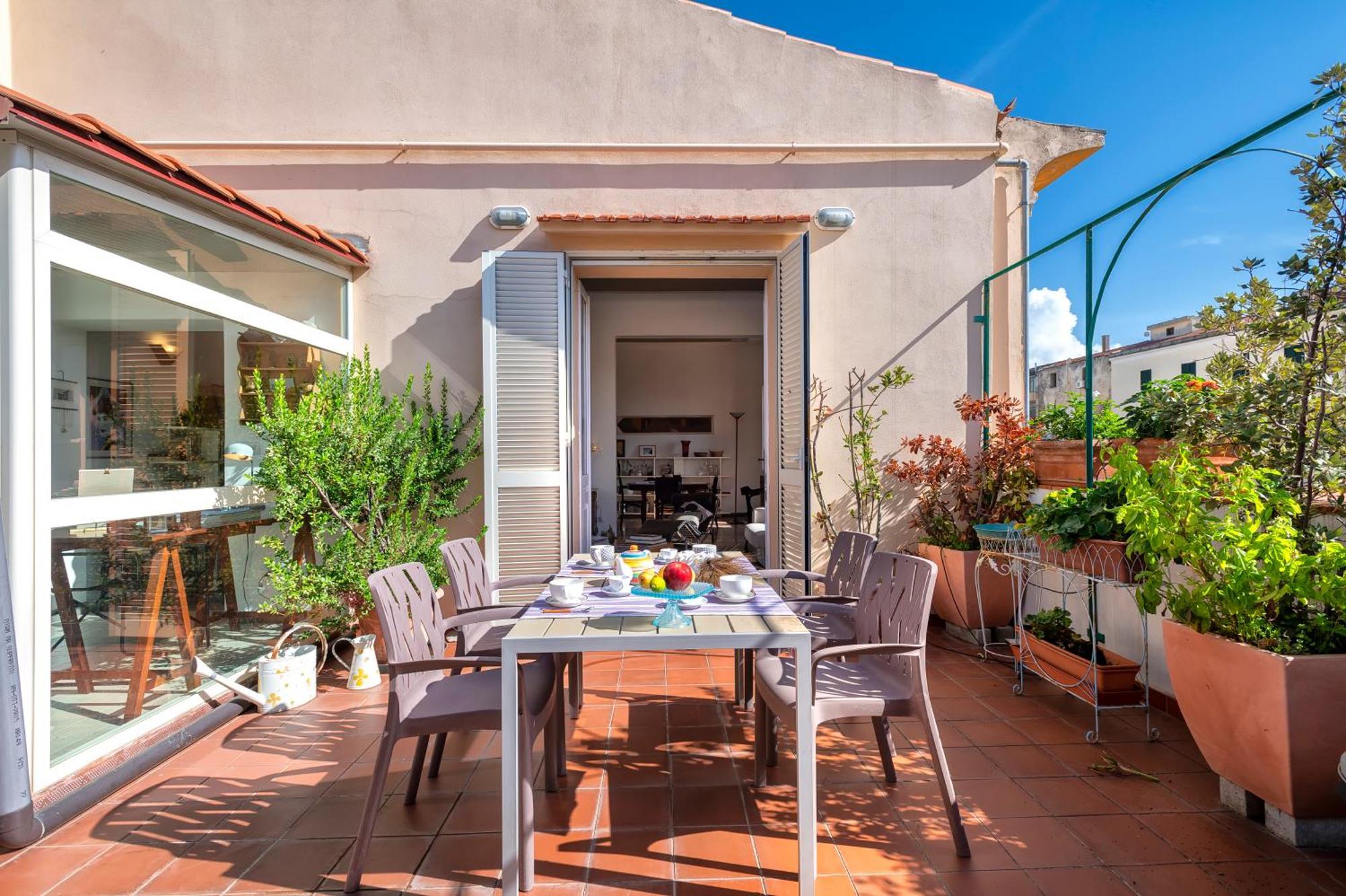 Sardinia Re - Liberty 13 Apartment Sassari Bagian luar foto