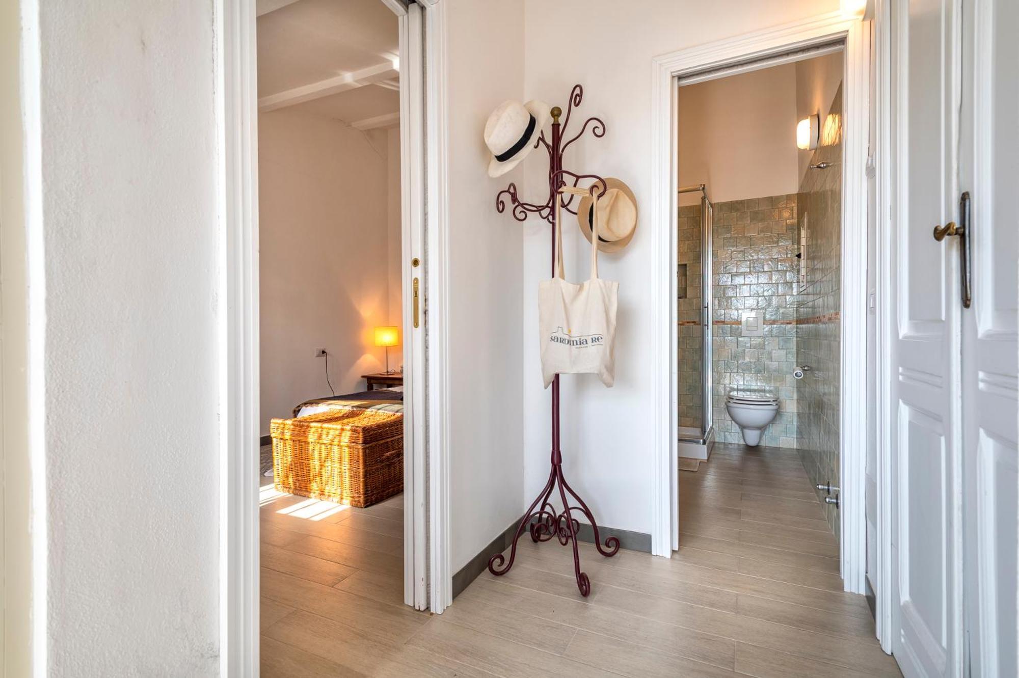 Sardinia Re - Liberty 13 Apartment Sassari Bagian luar foto